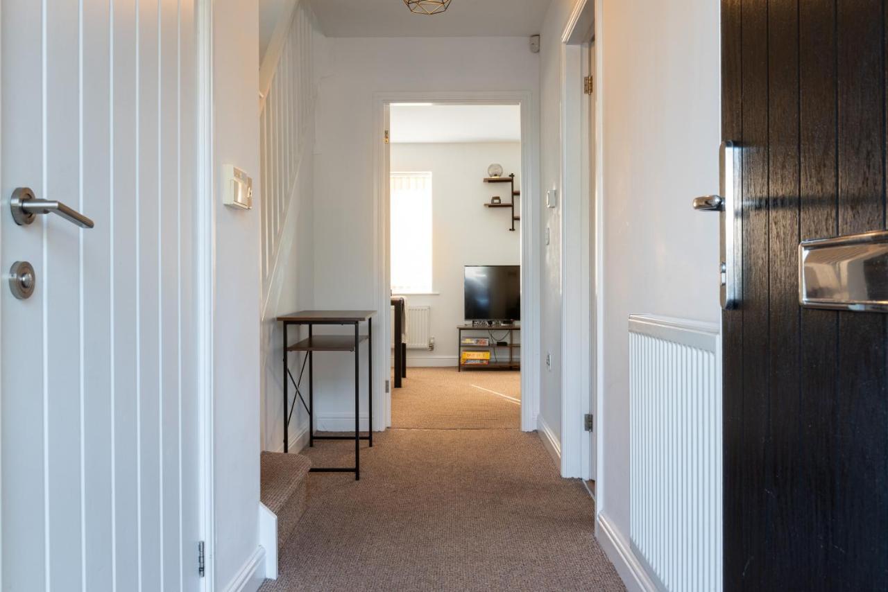 Parking - Spacious - Smart Tv - Self Checkin - Garden - King Derby Exterior foto